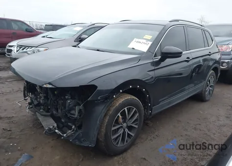 2019 Volkswagen Tiguan 2.0T Se/2.0T Sel/2.0T Sel R-Line/2.0T Sel R-Line Black z USA, uszkodzony, nr VIN 3VV3B7AX9KM126807